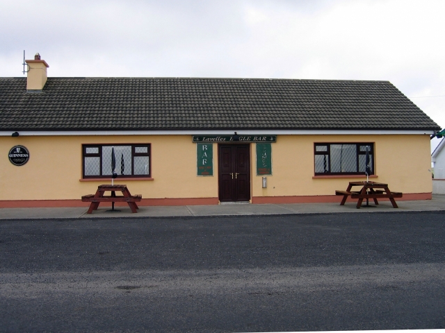 Lavelles Pub in Corclogh